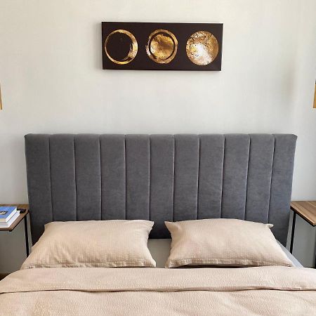 Dani'S Home Away From Home Oradea Exterior foto